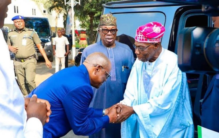 PICTORIAL: Obasanjo, Fayemi Visit Wike In Rivers