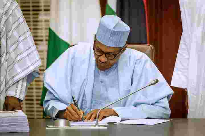 BREAKING: FG begins payment of 40% salary rise arrears 