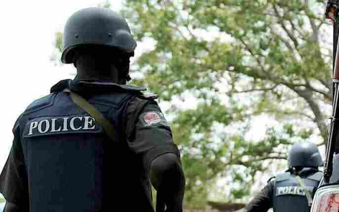 One Officer Dead ,Journalist Arrested As Oyo Police Gives Fresh Details of  Moniya Police -Yahoo Guys Clash- Eaglessightnews