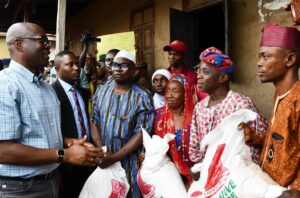 Subsidy Removal: Makinde Kicks Off Distribution Of Food Relief Packages