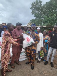 Makinde's Safer: Ibadan North Residents Agog,Commends Makinde Over Food Relief Packages (See Photos)