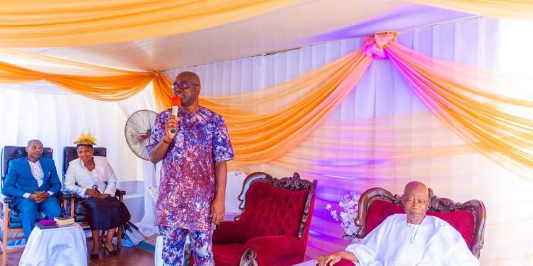 Makinde felicitates former Oyo SSG, Koleoso, at 86