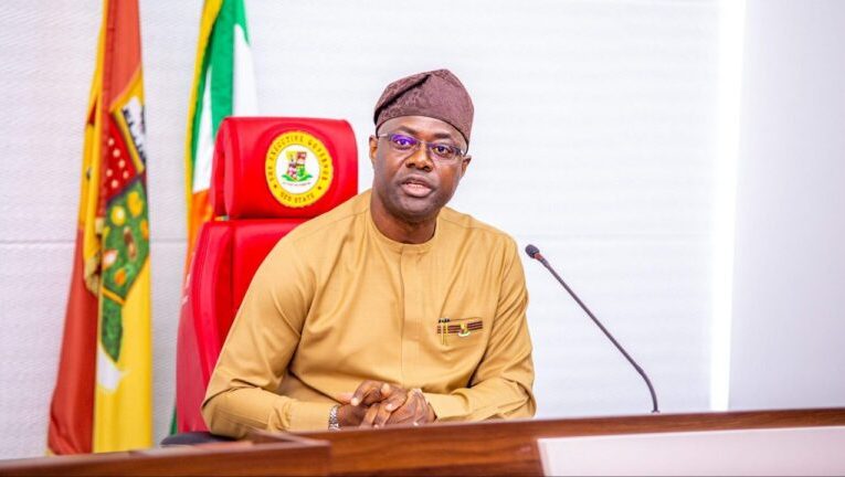 OYO:MAKINDE APPROVES RECRUITMENT OF 7,000 TEACHERS