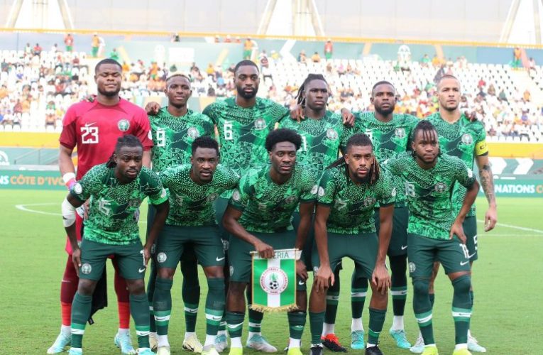 Updated:Super Eagles Sing Wrong Anthem, Lose Feebly to Benin in World Cup Qualifier