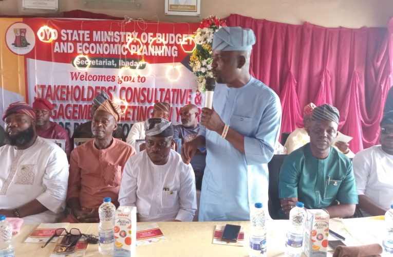 Olatunji Hosts Gov. Makinde’s Men As Oluyole LG Holds Stakeholders Economic and Security Summit