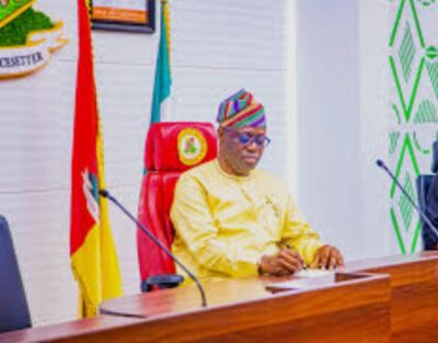 Makinde reshuffles cabinet, appoints new SSG, others