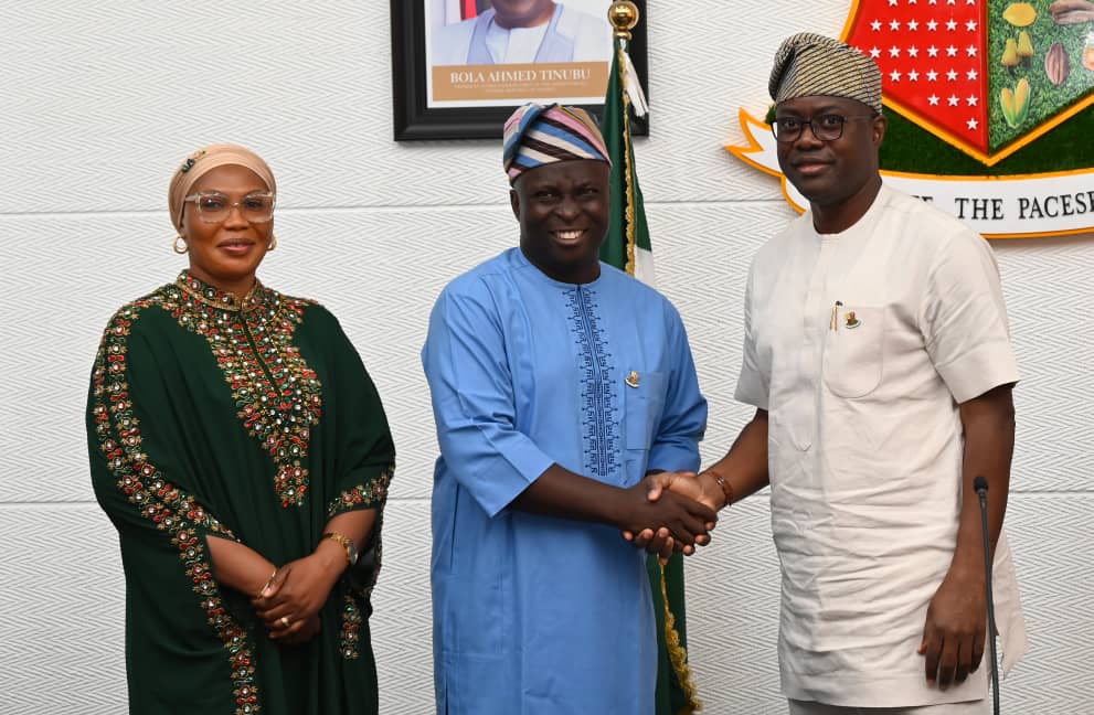 Former SSG Did Nothing Wrong — Makinde Swears in New SSG, Says Leadership Is Seasonal
