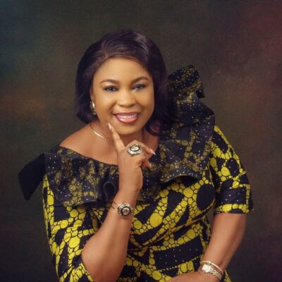 Birthday:A Queen of Hearts and Service: Comforter's Apex Team Celebrates Boss, Calls Her Compassionate Leader