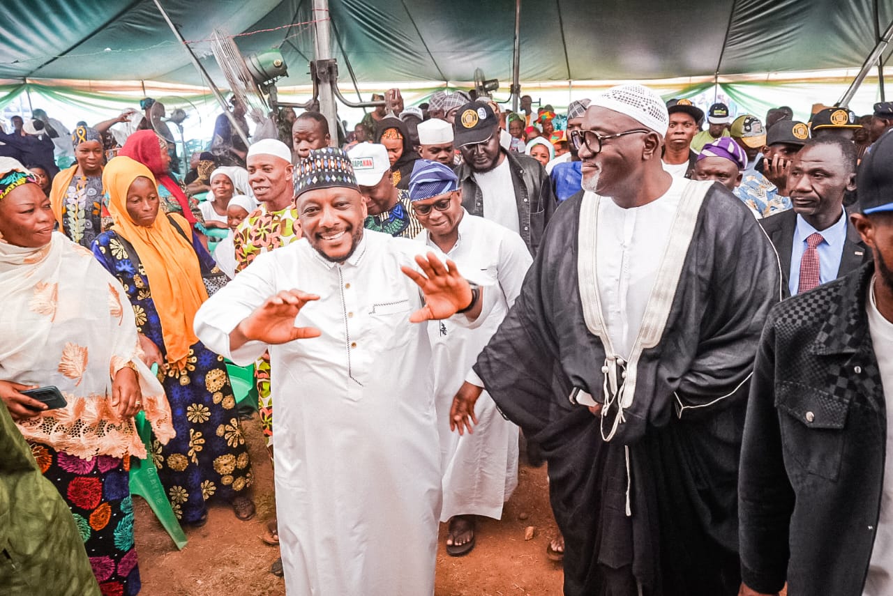Odidiomo Donates ₦5 Million for Development of Ayete Central Mosque