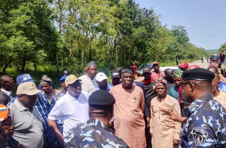 Oyo Deputy Governor, Barr. Bayo Lawal Convenes Emergency Security Meeting in Irepo
