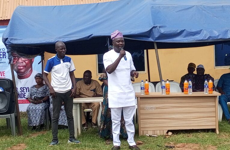 Stakeholders Applaud Waheed Akintayo’s Projects, Back His Re-election on APM Platform