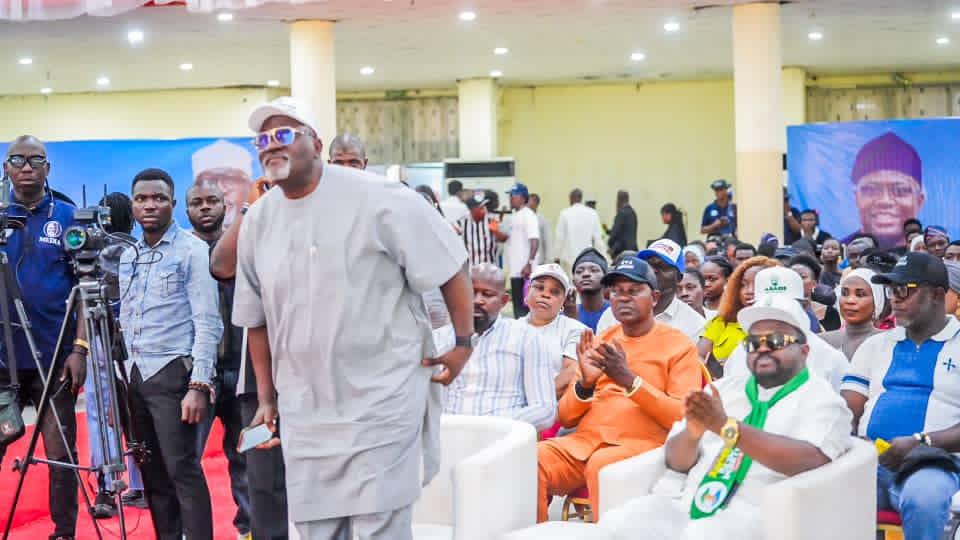 ODIDIOMO COMMENDS U.I MANAGEMENT, SUG, SRC FOR PROMOTING LEGISLATIVE EXCELLENCE AMONG STUDENTS